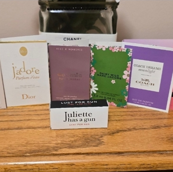 27 New Perfume Samples - Picture 5 of 5